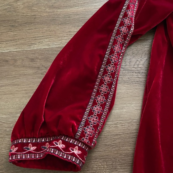 BBWM Woman Velvet Long Sleeve Blouse. - Picture 8 of 15